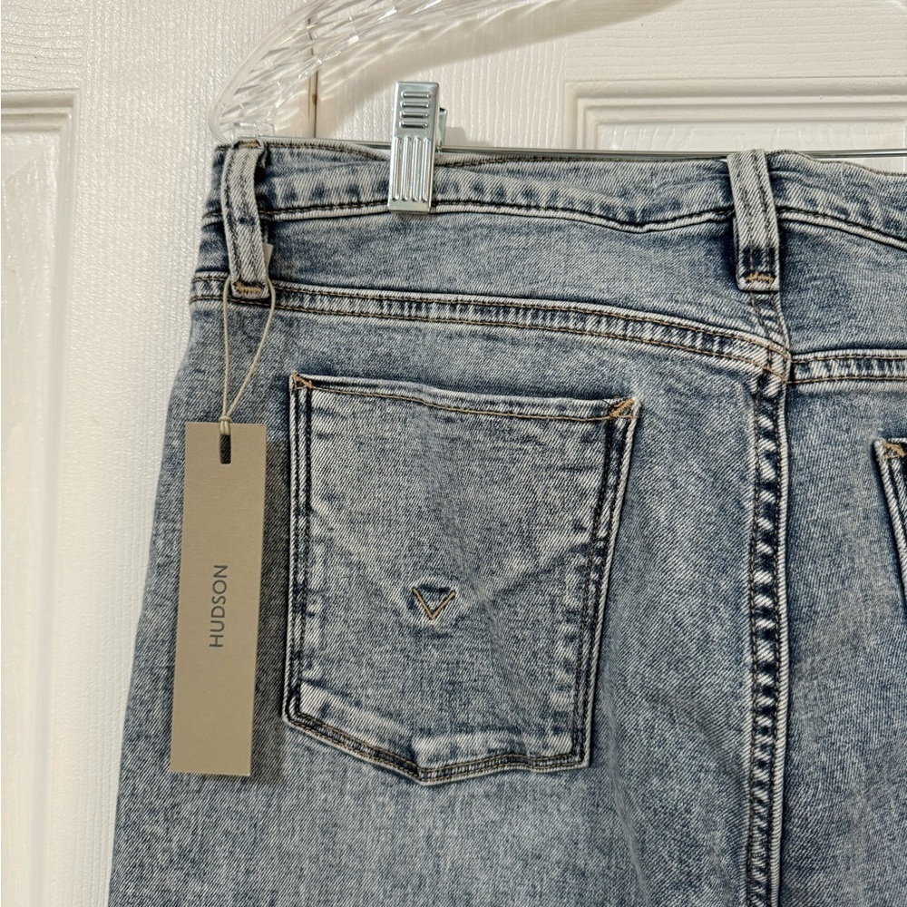 Hudson Women’s Barbara High Rise Bootcut Petite waist 34 Petite Medium Wash - Picture 6 of 13